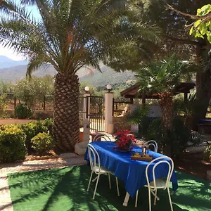Casa vacanze Zahra Casa Vacanze, Castelluzzo